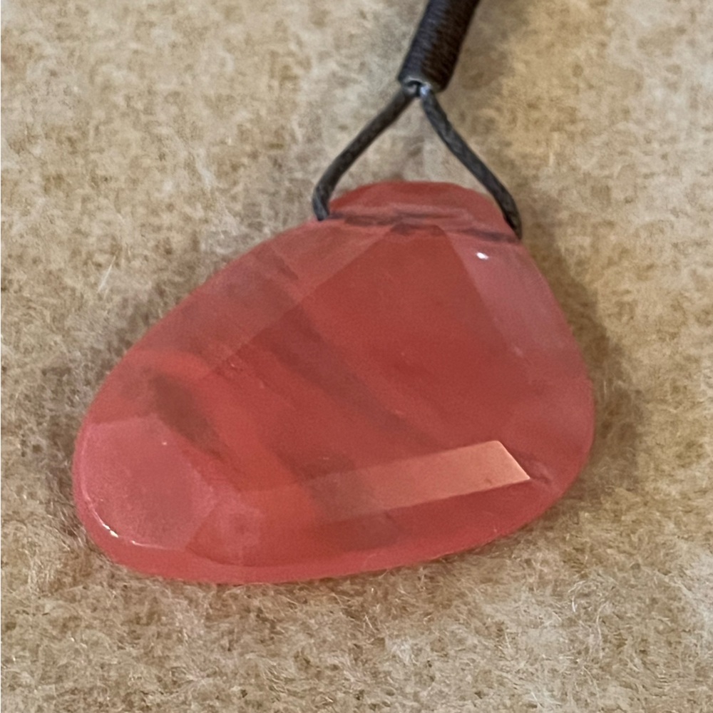 Kenneth‎ Cole Vintage Pink Rhodocrosite stone medallion necklace, cord chain